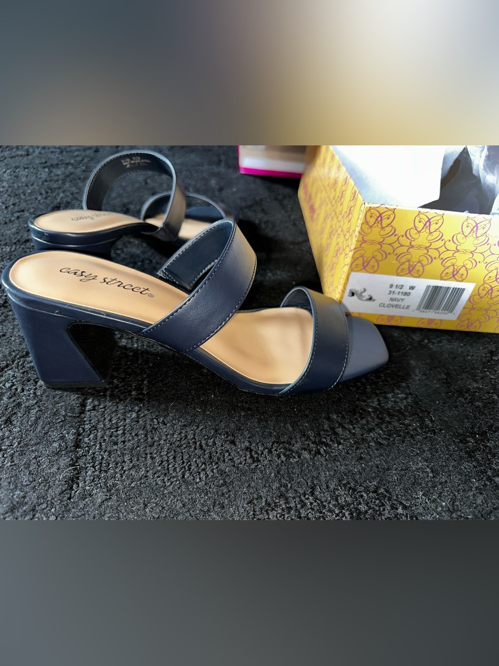 Easy Street Women's Clovelle Slip-On Block Heel Sandals NIB
